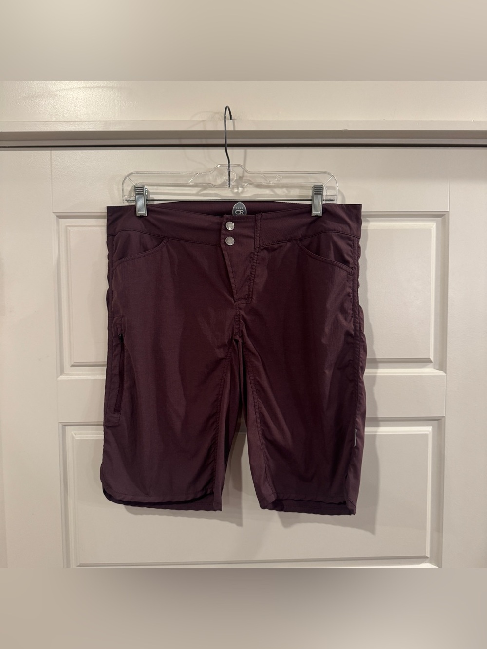 Club Ride Savvy Women's Mountain Biking Shorts Plum Perfect Size Medium